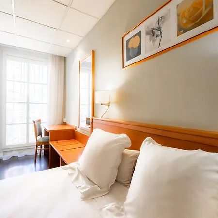 Hotell Logis Darcy Centre