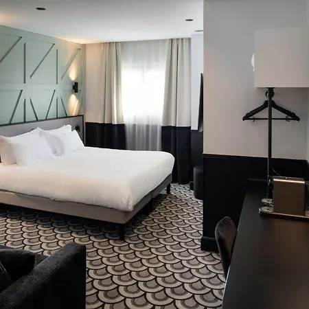 Logis Darcy Centre ホテル 4*