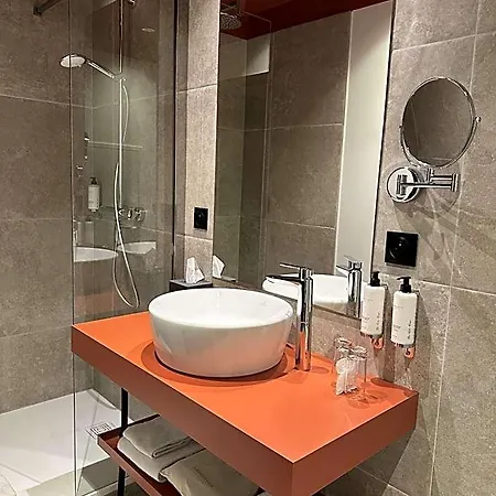 Logis Darcy Centre Hotel 4*