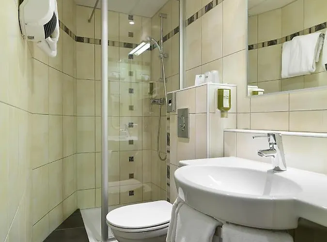 Hotel Logis Darcy Centre 4*