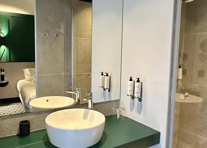 Logis Darcy Centre Hotel