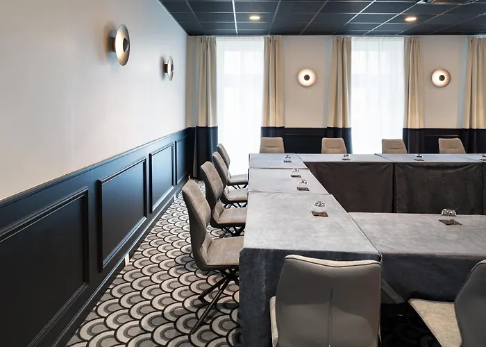 Logis Darcy Centre ホテル