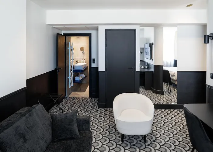 Hotel Logis Darcy Centre Dijon